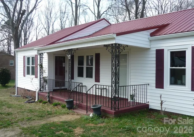 Photo 2 of Single family home for sale at 120 Bradley Rd, Shelby, NC 28152 | MLS# 4354776 | Listing updated on 2026-06-27
