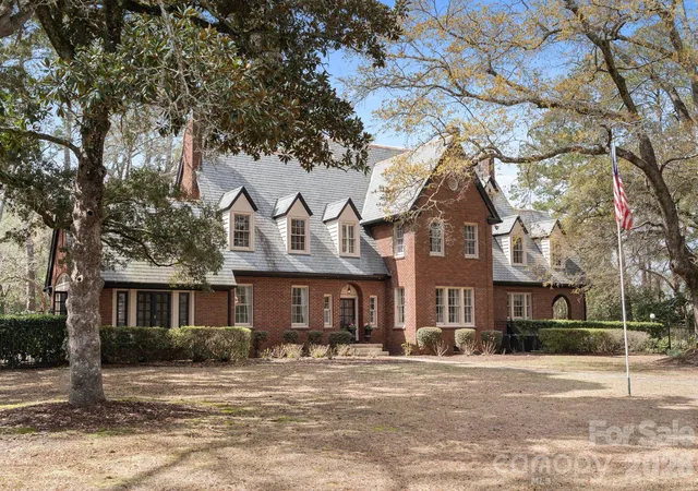 2nd image of 1503 Elm St, Conway, SC 29526 | MLS# 4354830