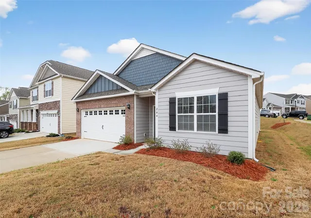 Photo 1 of Single family home for sale at 264 Ct House Ave, York, SC 29745 | MLS# 4354858 | Listing updated on 2026-10-06