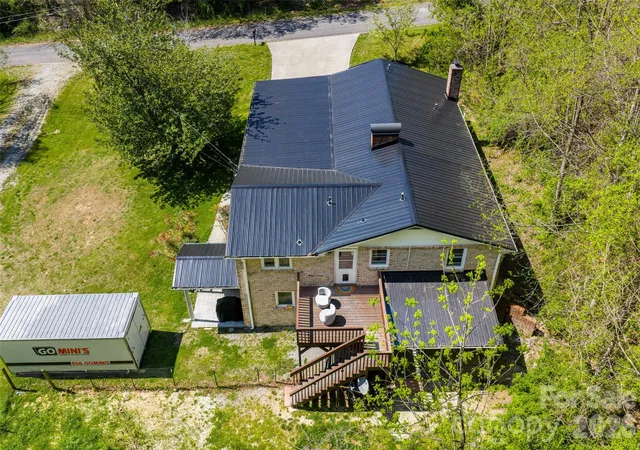 5th image of 913 Dorothy St, Hendersonville, NC 28791 | MLS# 4354861