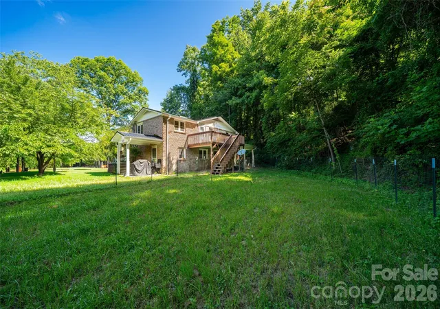48th image of 913 Dorothy St, Hendersonville, NC 28791 | MLS# 4354861