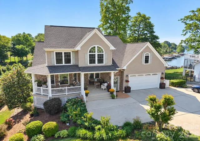 Single family home for sale at 186 Hazelton Loop, Mooresville, NC 28117 | MLS# 4354931