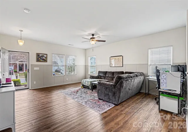 4th image of 2419 Impatien Dr, Charlotte, NC 28215 | MLS# 4355109