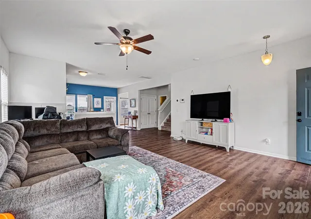 3rd image of 2419 Impatien Dr, Charlotte, NC 28215 | MLS# 4355109