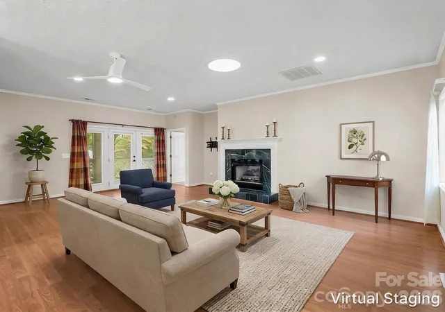 Photo 3 of Sale Pending at 276 Cambridge Dr, Brevard, NC 28712 | MLS# 4355184 | Listing updated on 2026-08-31