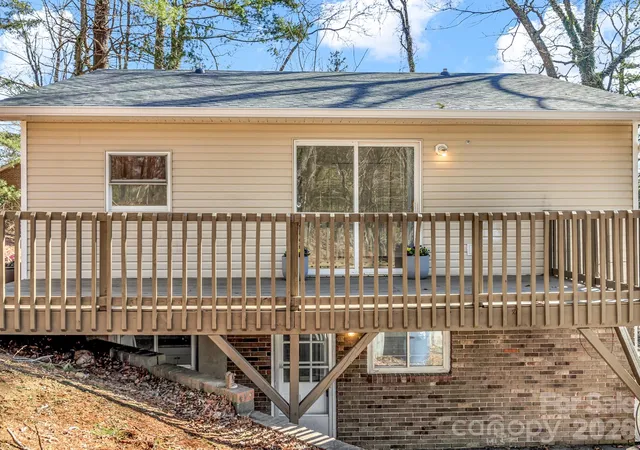 5th image of 114 Elden St, Hendersonville, NC 28791 | MLS# 4355283