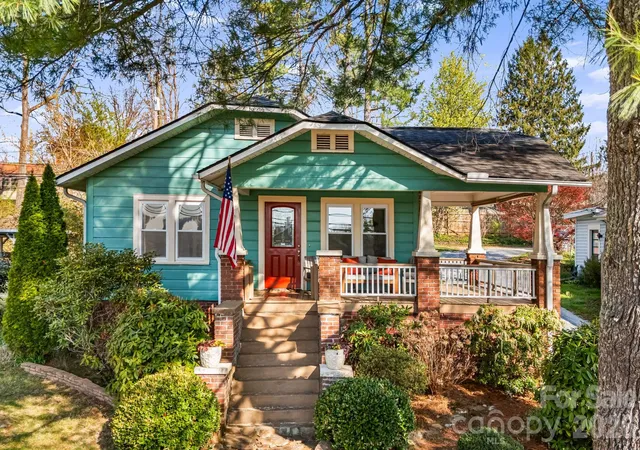 1st image of 1207 Willow Rd, Hendersonville, NC 28739 | MLS# 4355425