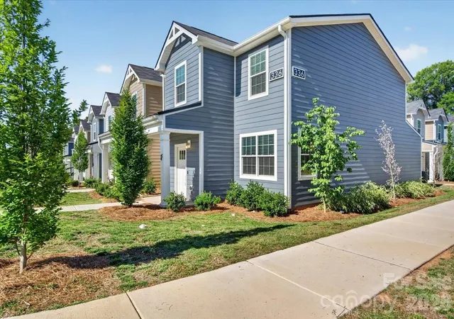 Photo 4 of Sale Pending at 344 Lincoln St #D, Concord, NC 28025 | MLS# 4355432 | Listing updated on 2026-09-04