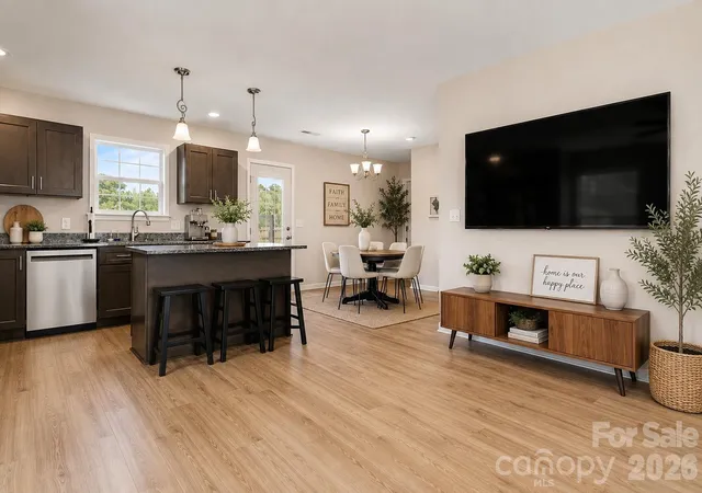 Photo 1 of Single family home for sale at 941 Airport Rd, Pageland, SC 29728 | MLS# 4355541 | Listing updated on 2026-09-01