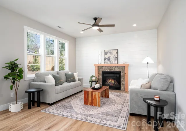4th image of 9 Myrtle Lee Cvs, Arden, NC 28704 | MLS# 4355602