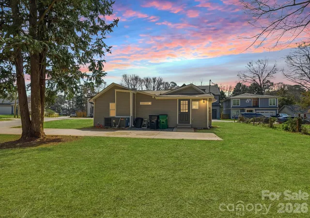 3rd image of 3900 Plainview Rd, Charlotte, NC 28208 | MLS# 4355687