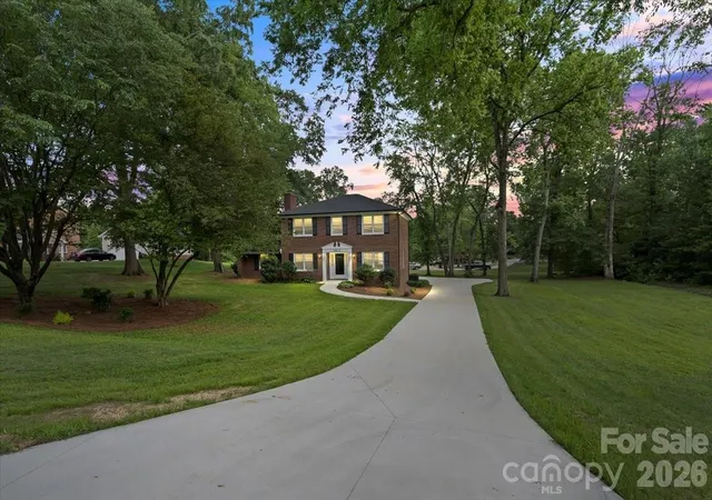 2nd image of 5811 Gettysburg Dr Nw, Concord, NC 28027 | MLS# 4355741