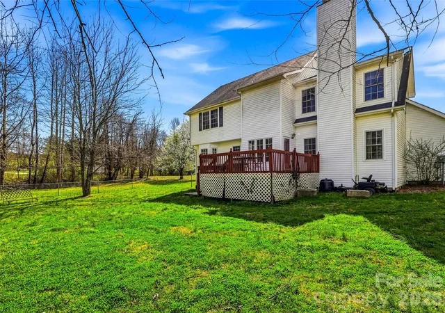 Photo 4 of Single family home for sale at 61 Rolling Hills Rd, Mills River, NC 28759 | MLS# 4355749 | Listing updated on 2026-09-22