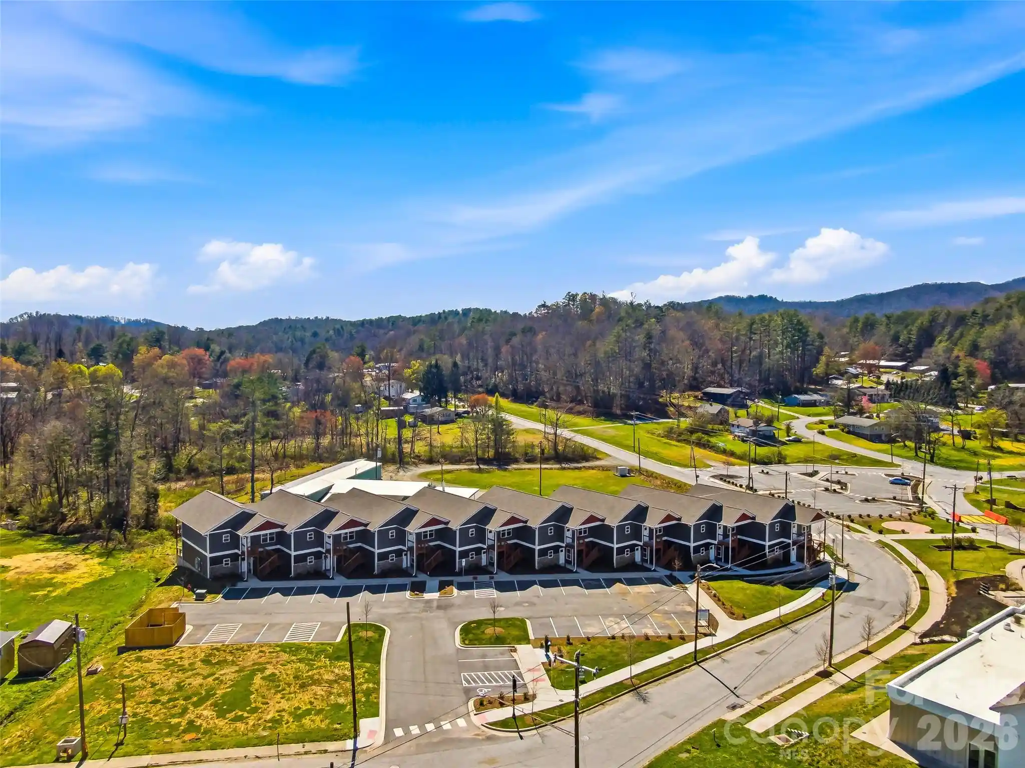 Listing Photo 2 - Condo for sale in 143 Carver St located at 143 Carver St, Brevard, NC 28712 - Unit 143 Carver St