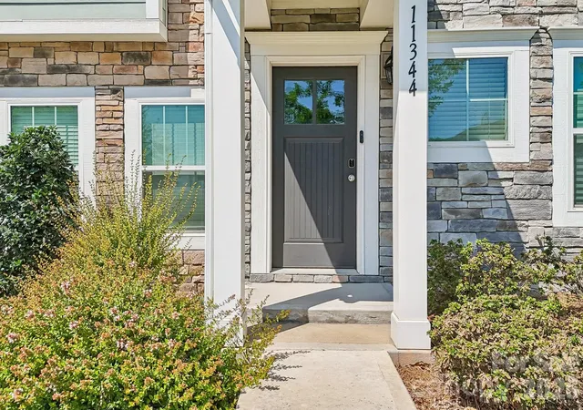 Homes for sale in Huntersville, NC | 11344 Winding Gorge Dr, Huntersville, NC 28078 | MLS# 4355829