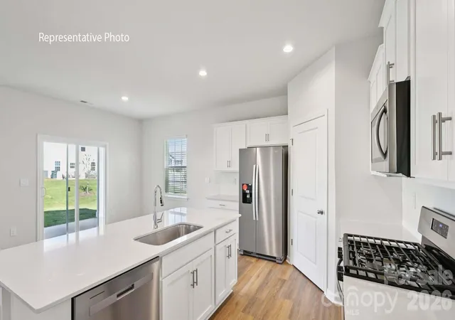 Photo 4 of Single family home for sale at 2019 Moorside Ct, Lancaster, SC 29720 | MLS# 4355851 | Listing updated on 2026-08-06