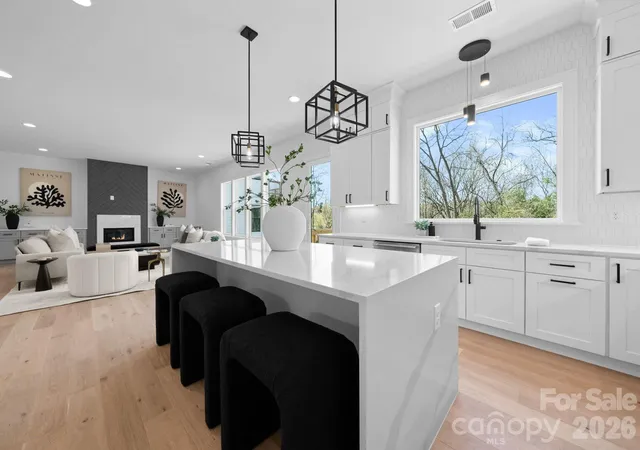 3rd image of 2013 South St, Charlotte, NC 28208 | MLS# 4355952