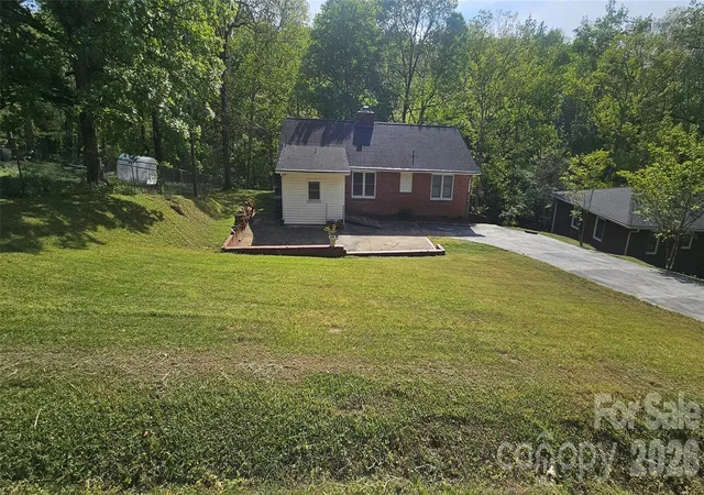 Photo 1 of Single family home for sale at 110 Crestwood Dr, Chester, SC 29706 | MLS# 4355972 | Listing updated on 2026-09-22