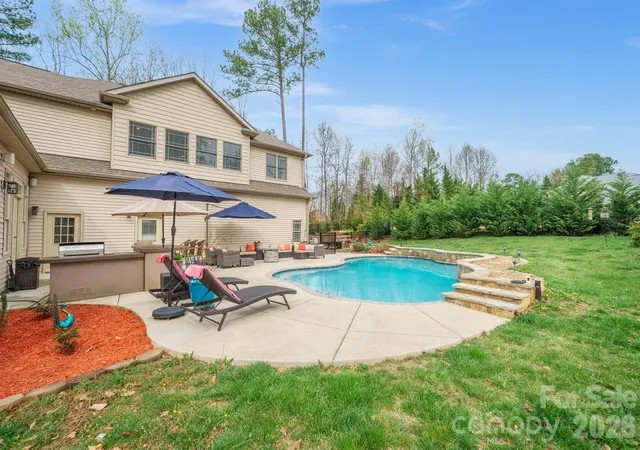 Homes for sale in Mooresville, NC | 140 Pine Bluff Dr, Mooresville, NC 28117 | MLS# 4355986