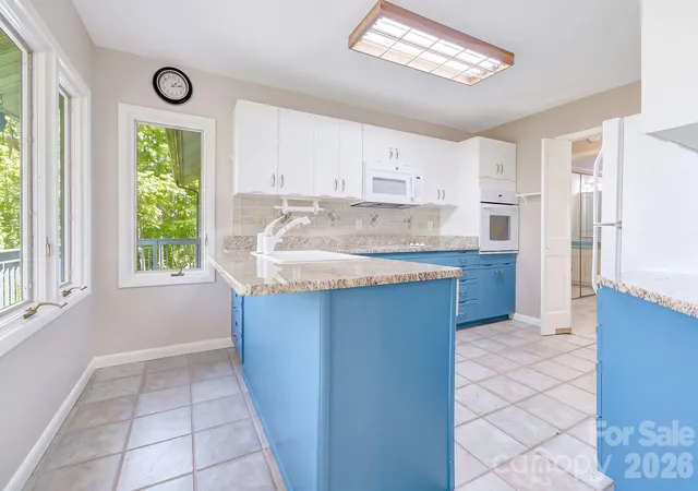 Photo 4 of Single family home for sale at 1270 Glen Cannon Dr, Pisgah Forest, NC 28768 | MLS# 4355988 | Listing updated on 2026-09-04
