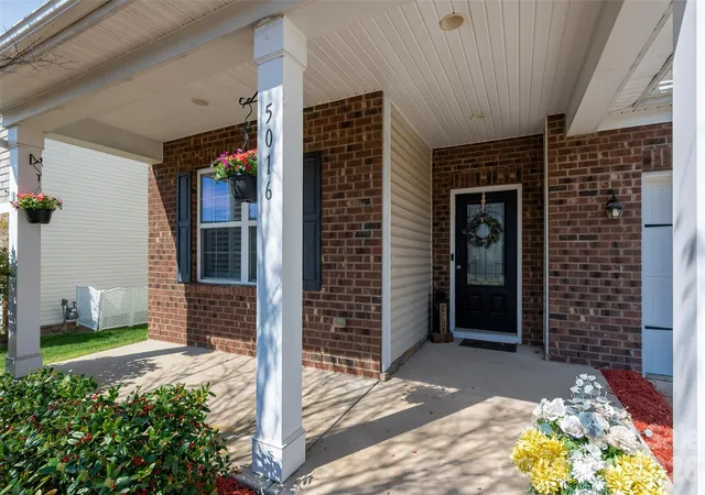 Photo 2 of Single family home for sale at 5016 Riverdale Dr, Charlotte, NC 28273 | MLS# 4355995 | Listing updated on 2026-09-22