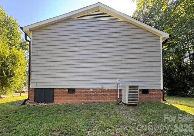 Homes for sale in Gastonia, NC | 510 Belfast Dr, Gastonia, NC 28052 | MLS# 4356032