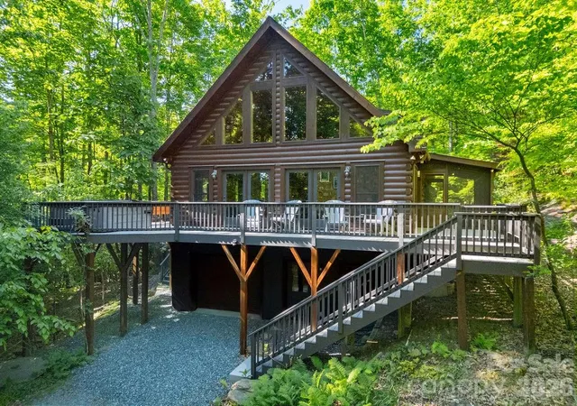 Photo 1 of Single family home for sale at 130 Greenfield Cir, Brevard, NC 28712 | MLS# 4356093 | Listing updated on 2026-08-21