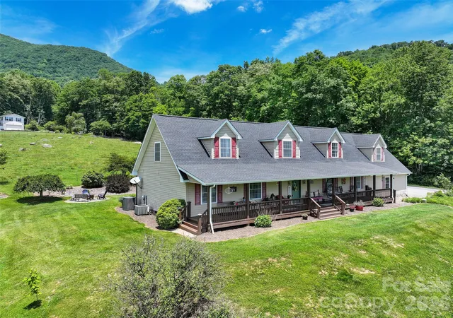 5th image of 371 Ned Cove Rd, Waynesville, NC 28785 | MLS# 4356117