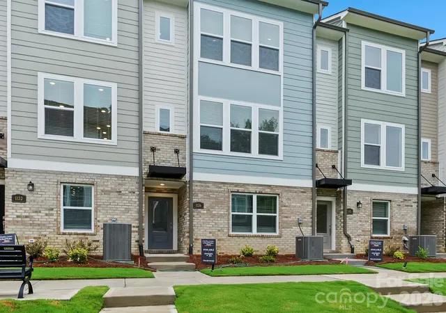 Photo 1 of Sale Pending at 1136 Bismuth Ln, Charlotte, NC 28211 | MLS# 4356205 | Listing updated on 2026-09-01