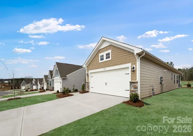 Photo 2 of Sale Pending at 7634 Cotton Crst Ln #37, Lancaster, SC 29720 | MLS# 4356246 | Listing updated on 2026-10-01