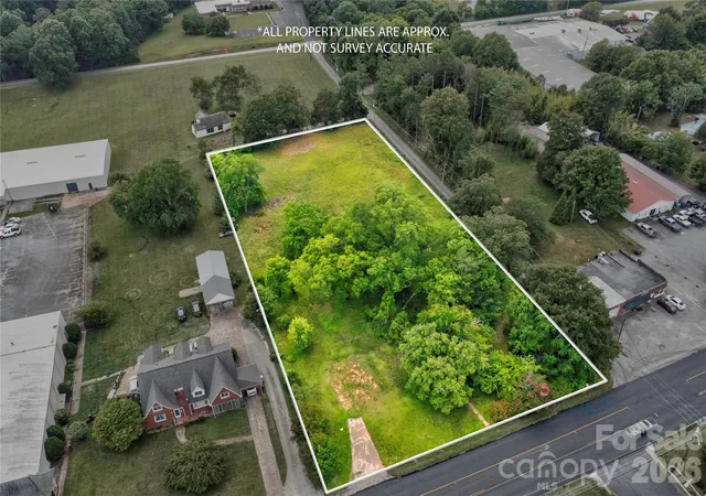 Homes for sale in Forest City, NC | 1033 W Main St, Forest City, NC 28043 | MLS# 4356428