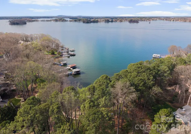 Photo 1 of Single family home for sale at 16208 Weatherly Way, Huntersville, NC 28078 | MLS# 4356568 | Listing updated on 2026-10-18