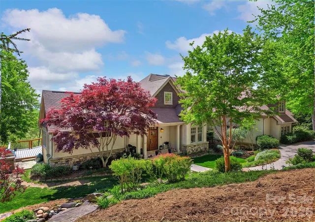 2nd image of 457 Coopers Hawk Dr, Asheville, NC 28803 | MLS# 4356580