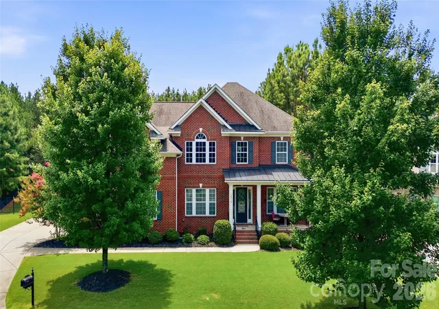 Homes for sale in Charlotte, NC | 16518 Governors Club Ct, Charlotte, NC 28278 | MLS# 4356630