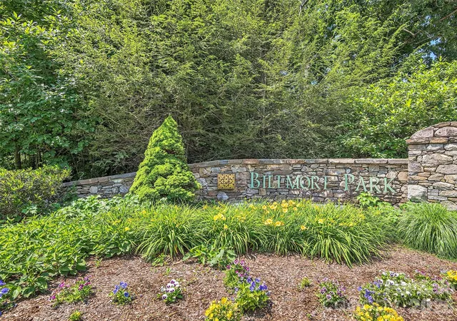 Photo 48 of Single family home for sale at 21 Dianthus Dr, Asheville, NC 28803 | MLS# 4356778 | Listing updated on 2026-09-25