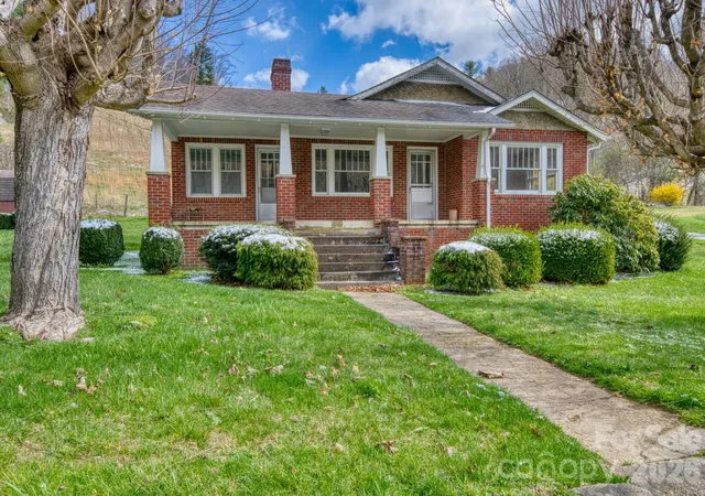 Photo 1 of Single family home for sale at 6090 Us 23 Hwy, Mars Hill, NC 28754 | MLS# 4356782 | Listing updated on 2026-09-25