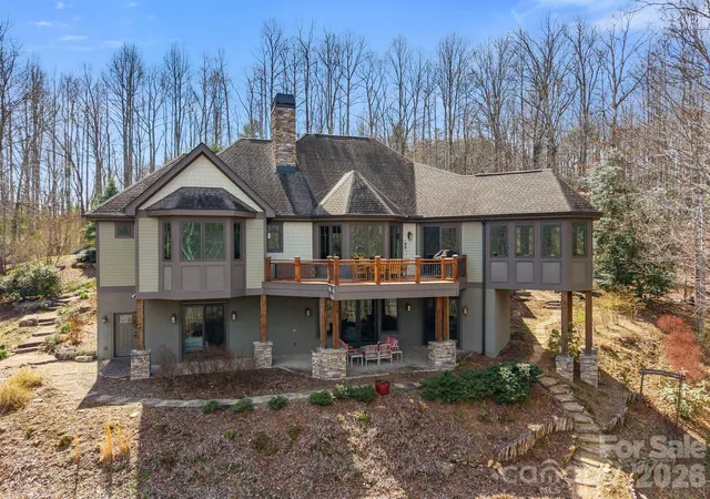 Photo 3 of Sale Pending at 276 Stone Valley Way, Hendersonville, NC 28792 | MLS# 4356812 | Listing updated on 2026-10-02