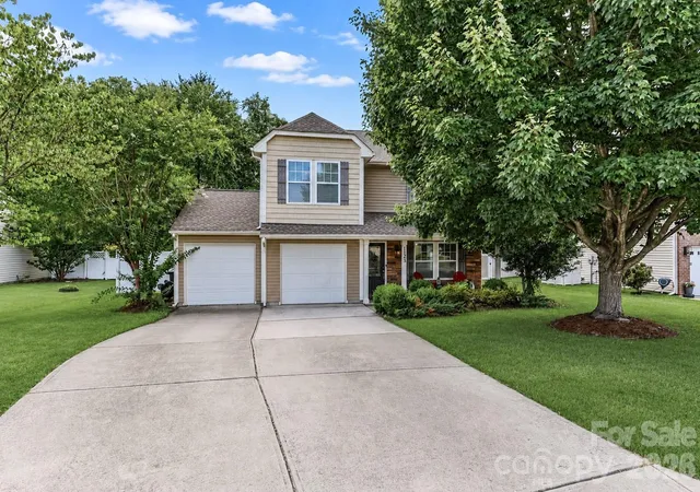 Homes for sale in Statesville, NC | 1123 Valley St, Statesville, NC 28677 | MLS# 4356952