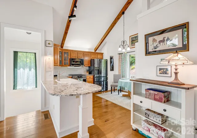 5th image of 133 Clb House Dr, Burnsville, NC 28714