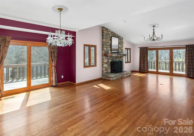 Photo 3 of Condo for sale at 15 Ridge Ter, Asheville, NC 28804 | MLS# 4357211 | Listing updated on 2026-09-27