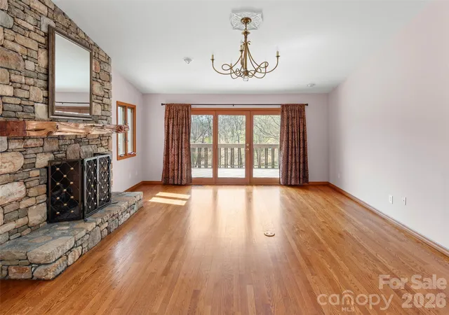 Listing Photo 5 - Condo for sale in building located at 15 Ridge Ter, Asheville, NC 28804