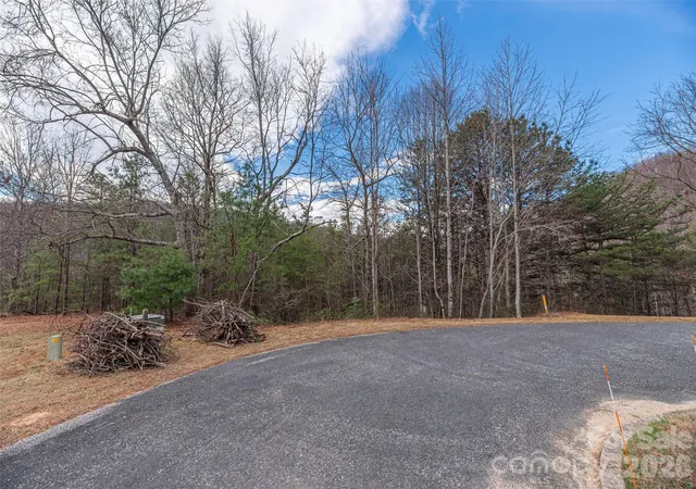 Photo 2 of Land for sale at 102 Trillium Ln #C-3, Black Mountain, NC 28711 | MLS# 4357235 | Listing updated on 2026-09-12