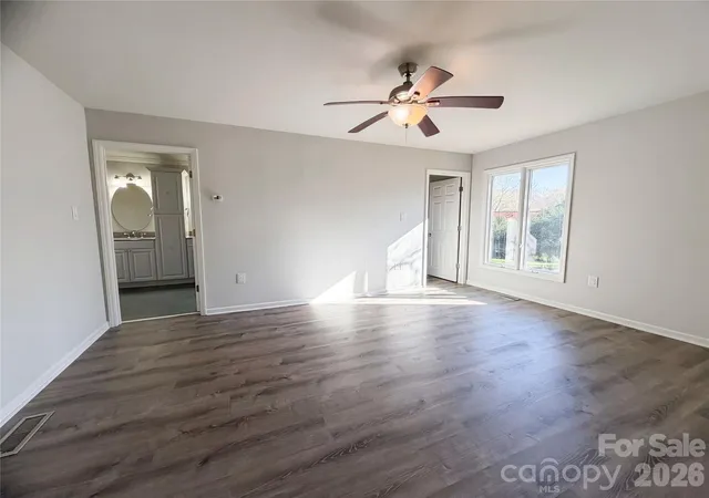 Photo 3 of Single family home for sale at 1512 Buckingham Ave, Gastonia, NC 28054 | MLS# 4357288 | Listing updated on 2026-10-01