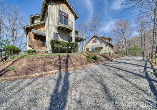 Homes for sale in Black Mountain, NC | 192 Woodruff Ln, Black Mountain, NC 28711 | MLS# 4357405