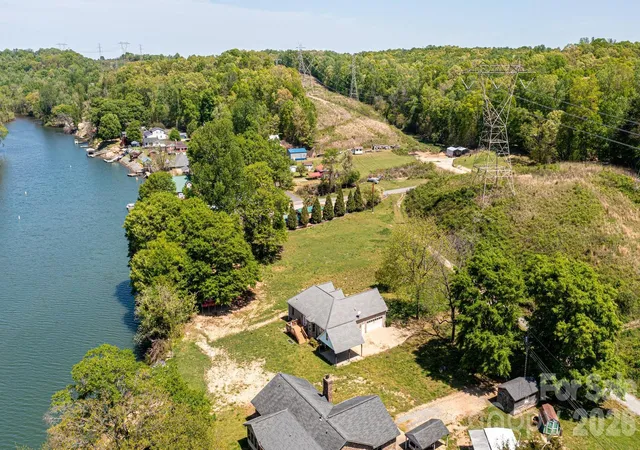 2nd image of 1408 Hart Rd, Charlotte, NC 28214 | MLS# 4357432
