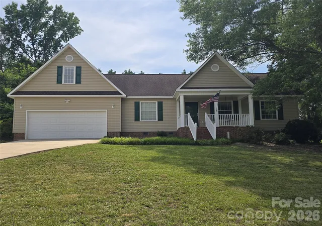 Photo 2 of Single family home for sale at 2393 Oxford Cir, Lancaster, SC 29720 | MLS# 4357517 | Listing updated on 2026-07-26