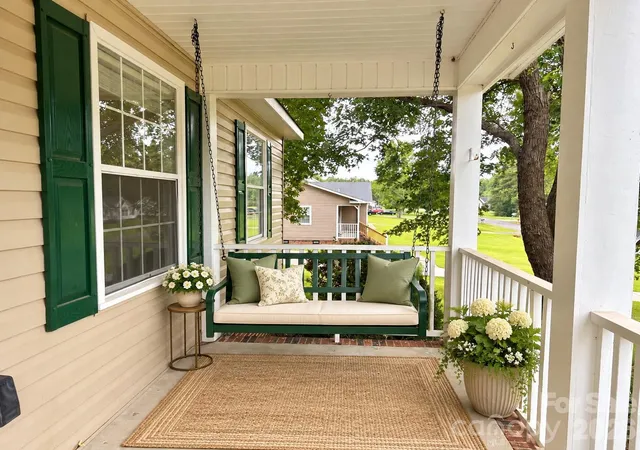 Photo 3 of Single family home for sale at 2393 Oxford Cir, Lancaster, SC 29720 | MLS# 4357517 | Listing updated on 2026-10-11