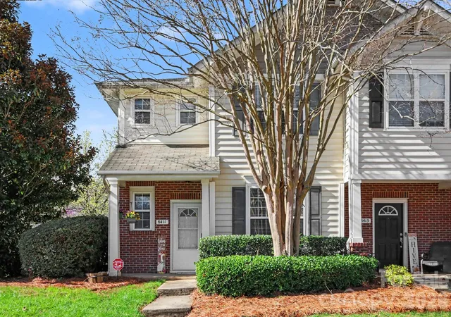1st image of 8411 Chaceview Ct, Charlotte, NC 28269 | MLS# 4357528