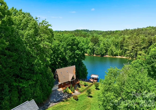 1st image of 1925 Lake Acres Dr, Hickory, NC 28601 | MLS# 4357585
