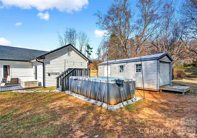 Homes for sale in Marion, NC | 20 Annie Dr, Marion, NC 28752 | MLS# 4357661